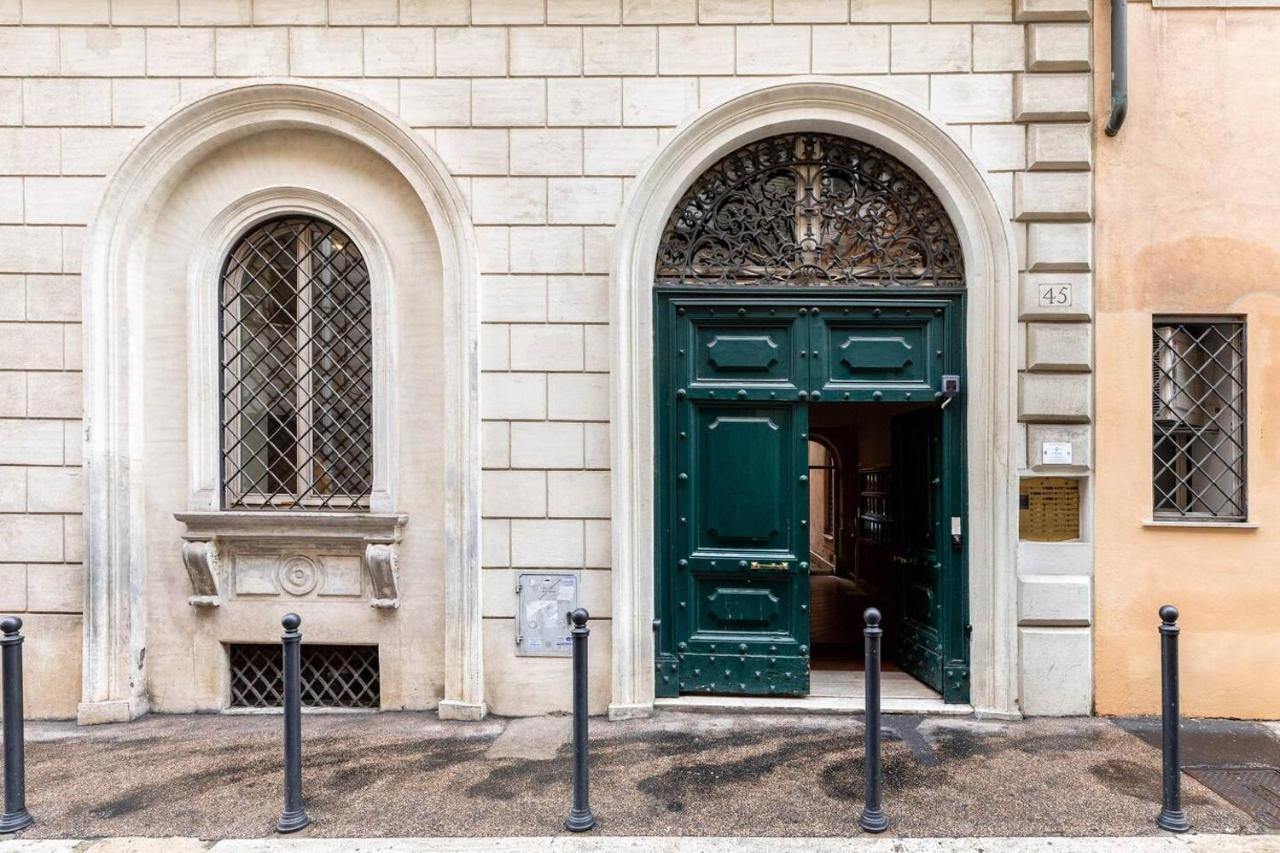 Vittoria Charme Apartment Rom
